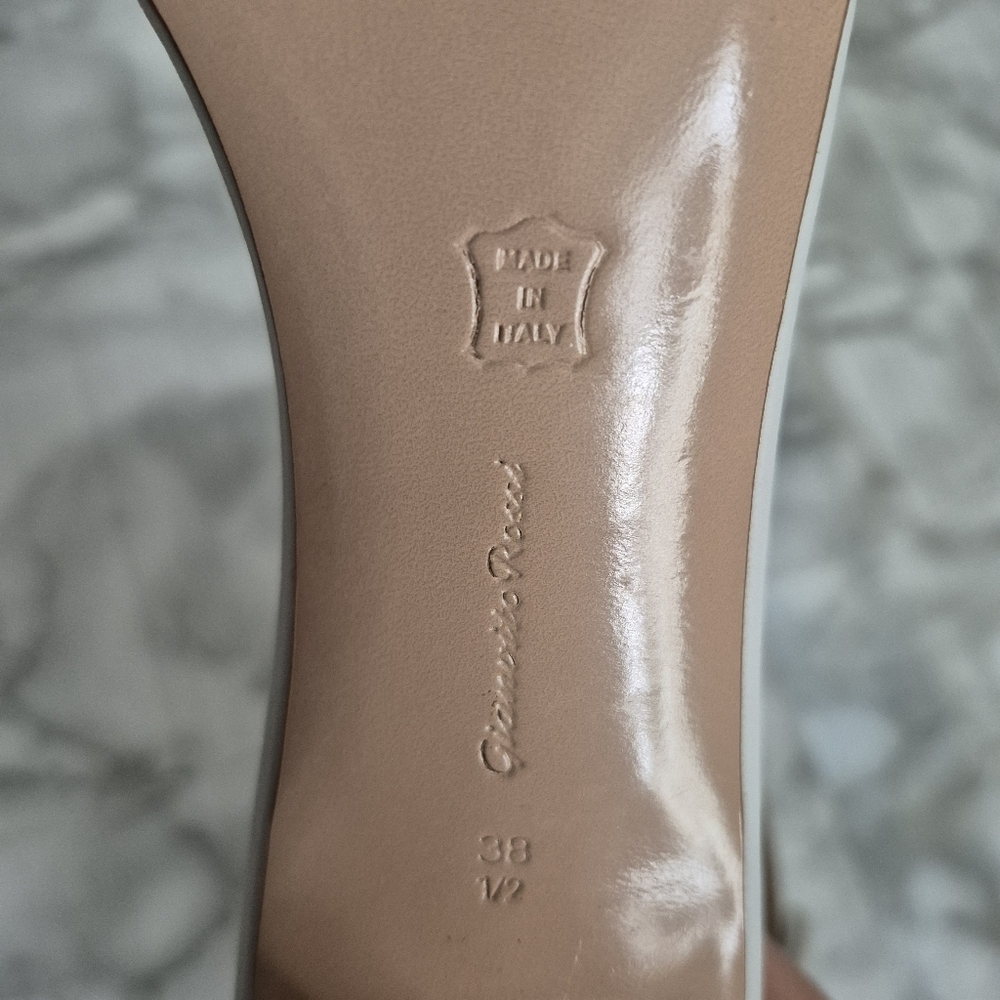 Gianvito Rossi Portofino White Leather Heeled Sandals - Picture 12 of 13
